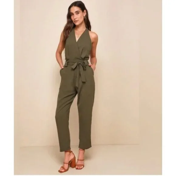 NWT Lulus In the City Green Olive Surplice Sleeveless Jumpsuit Pocket Size Small - Picture 1 of 11